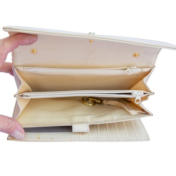 Vintage 1980's Extra Large ETIENNE AIGNER Cream Woven Wallet Clutch - Picture 8 of 8